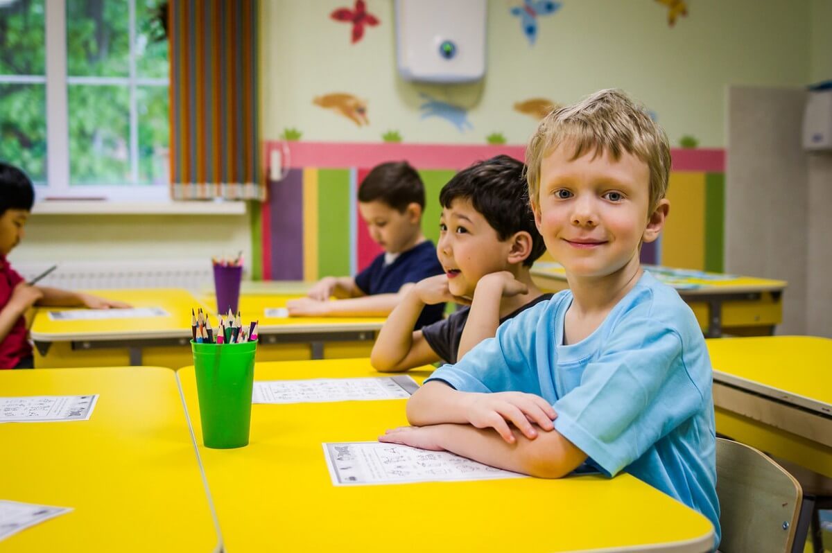 School detsad fin. Дошкольное образование. Подготовка к школе. Образование детский сад. Школа дошкольного образования.